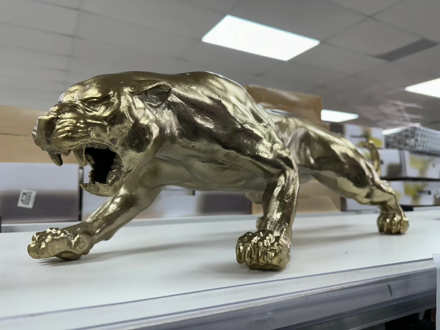 Gold Panther Sculpture image indicator(2)