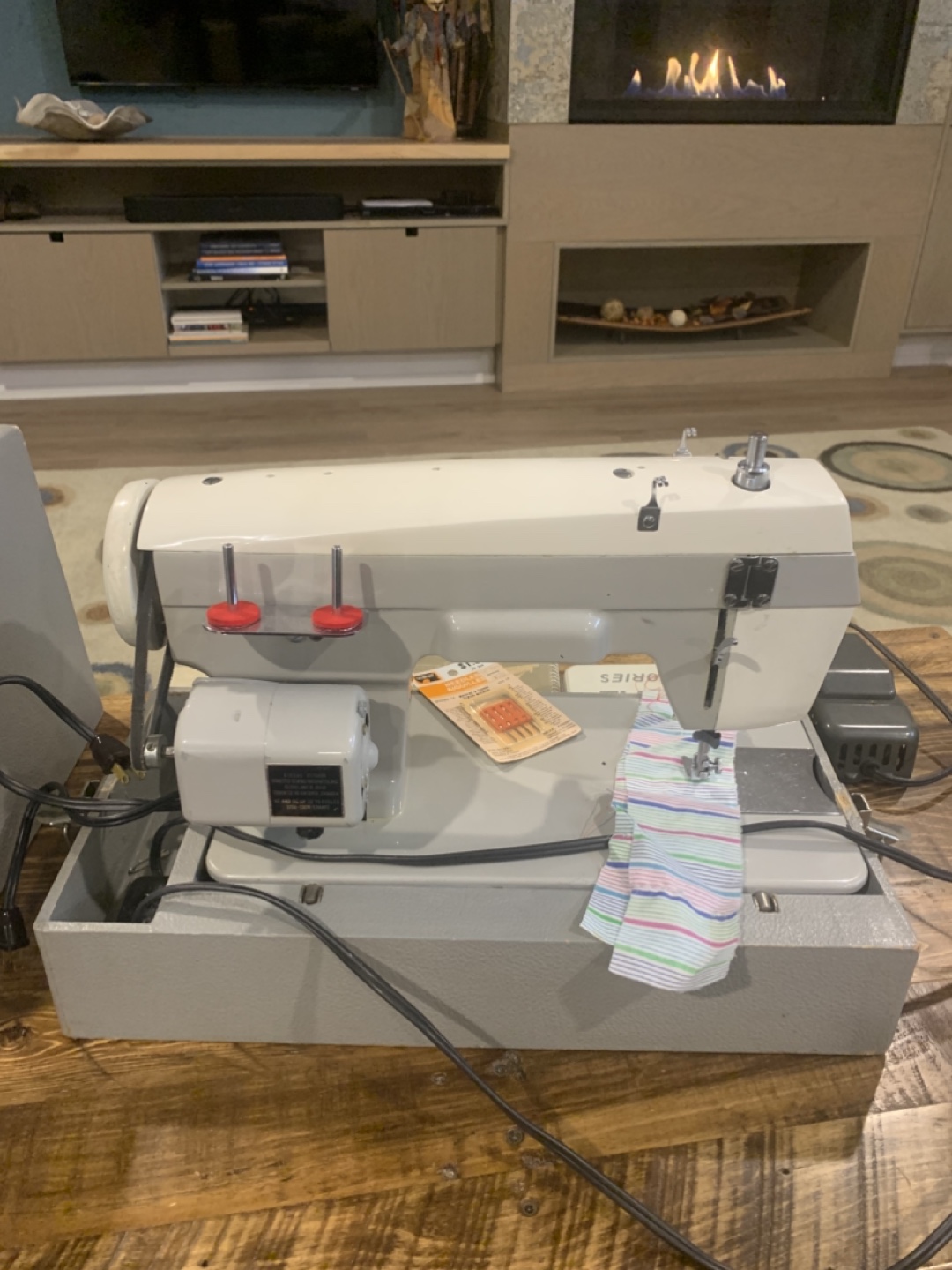 Vintage Viking Sewing Machine with Accessories - photo 4