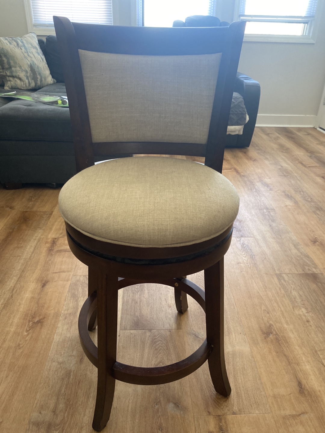 Swivel Bar Stool
