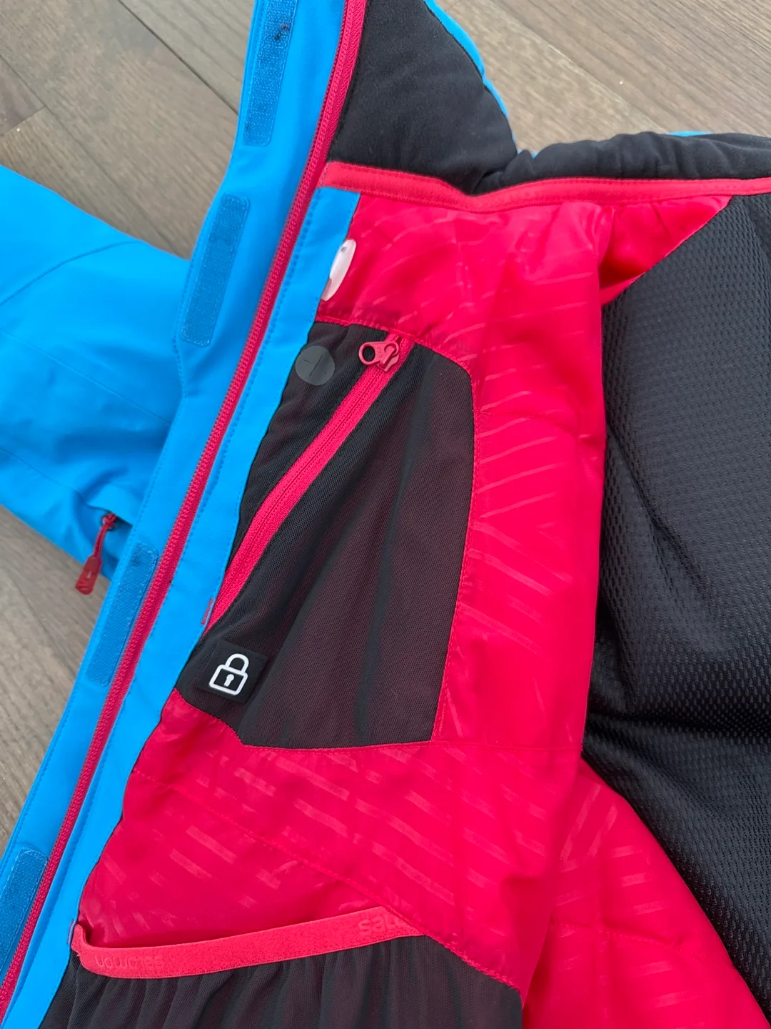 ❄️Salomon Ski Jacket image indicator(5)