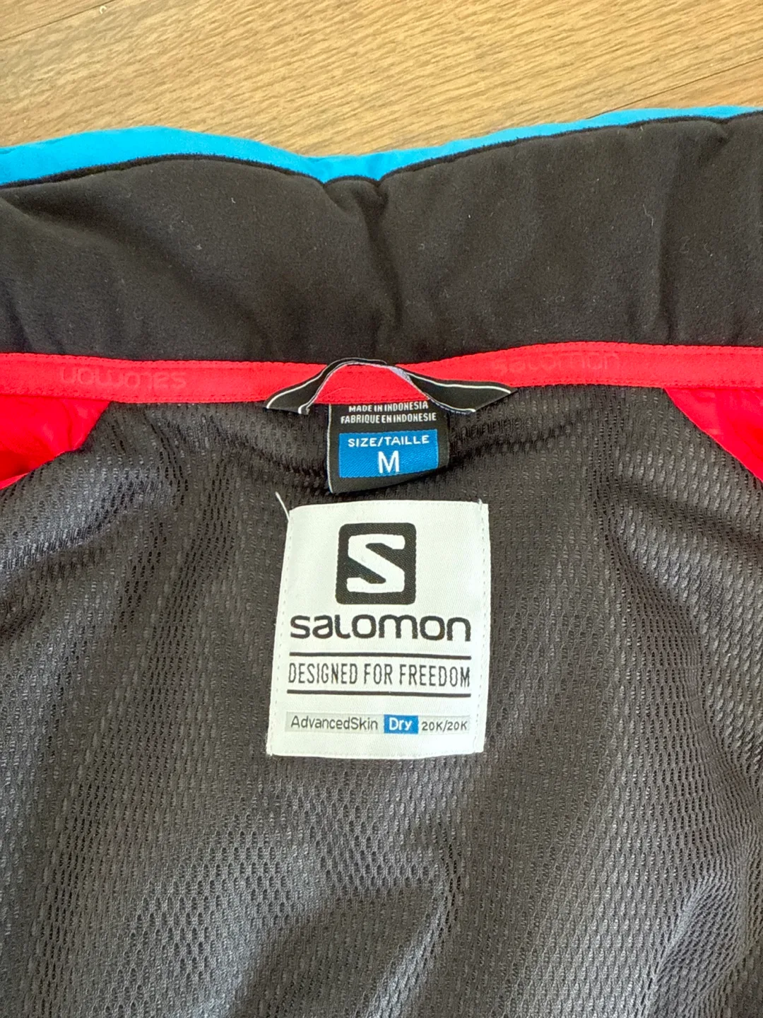 ❄️Salomon Ski Jacket image indicator(3)
