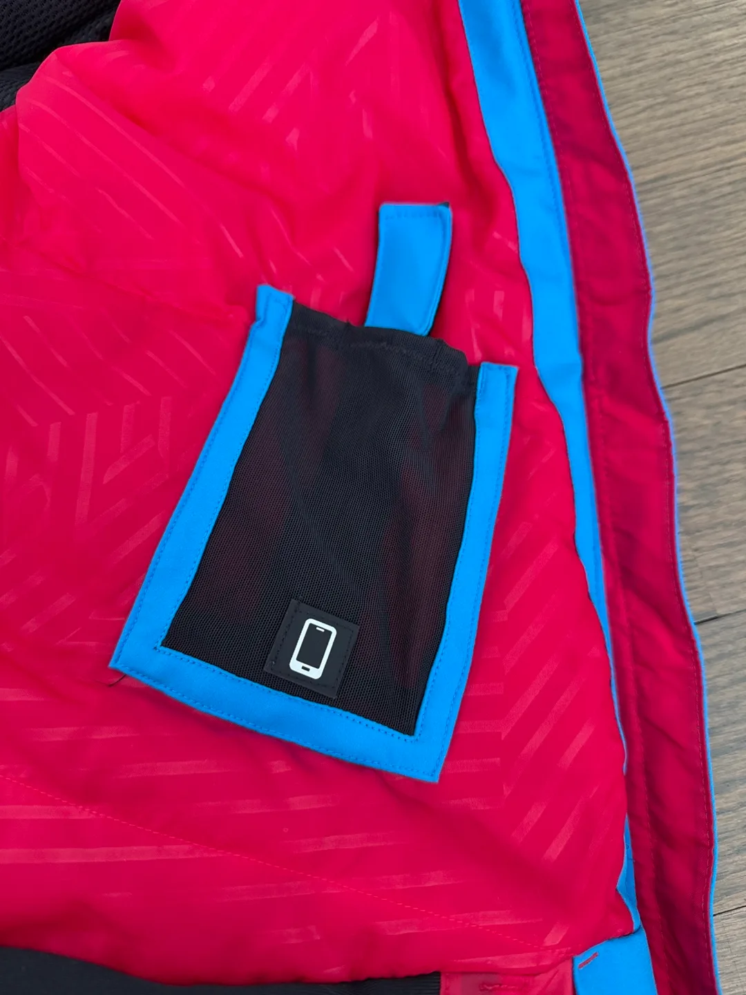 ❄️Salomon Ski Jacket image indicator(4)