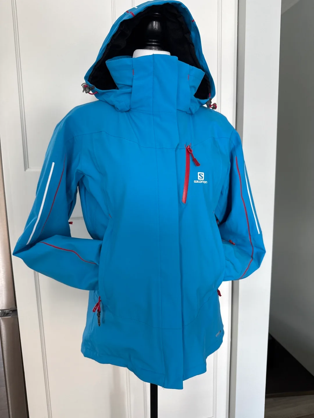 ❄️Salomon Ski Jacket image indicator(7)