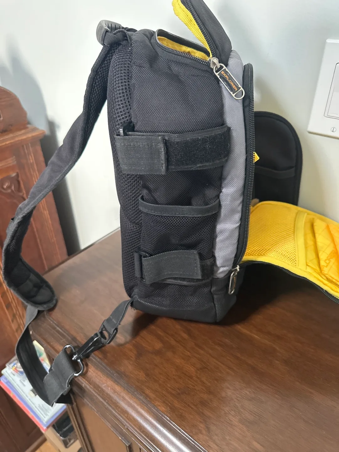 National Geographic Explorer Camera Backpack image indicator(6)