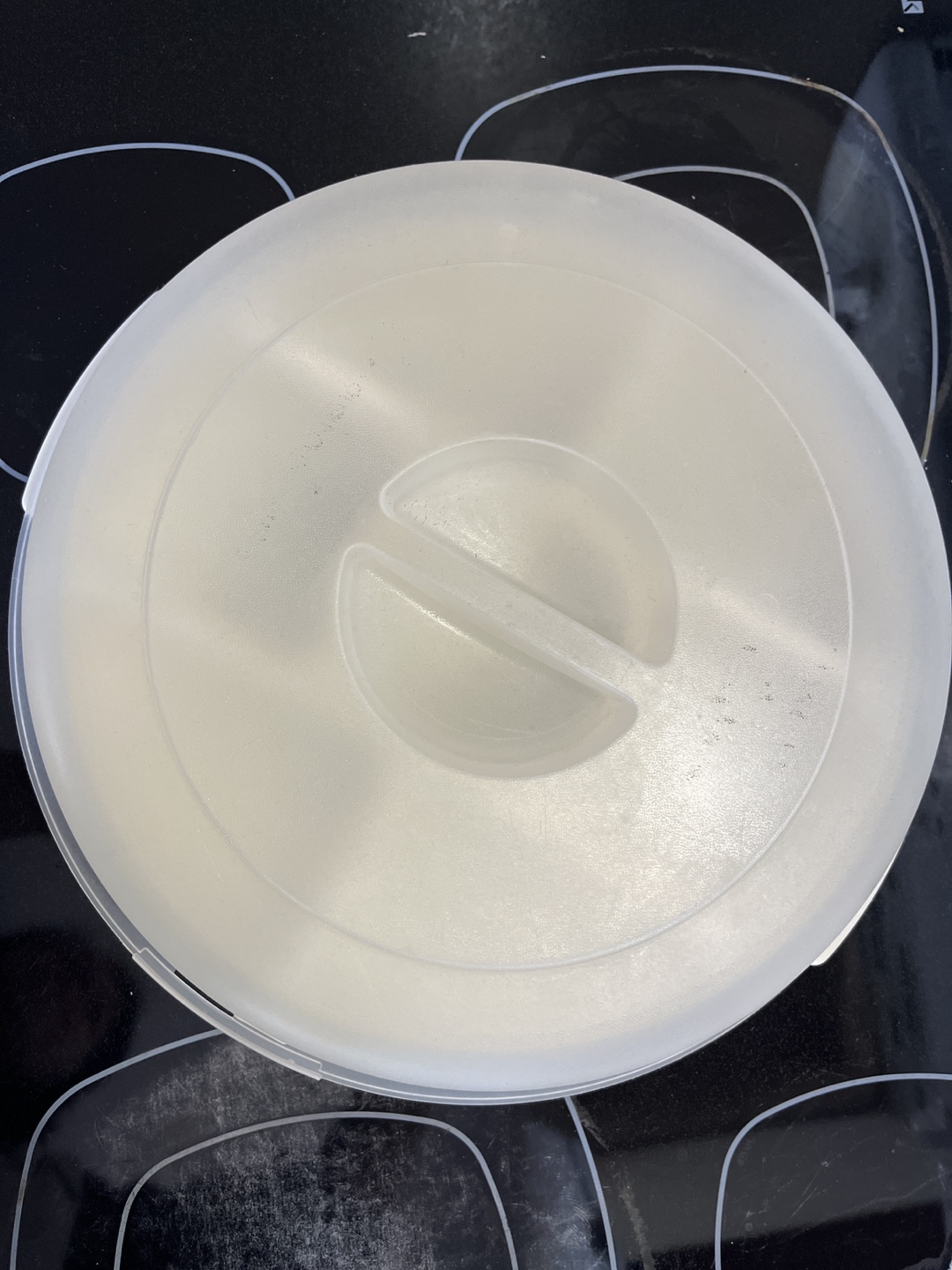 Vintage Rubbermaid  6-compartment Serving Dish with Lid - photo 2