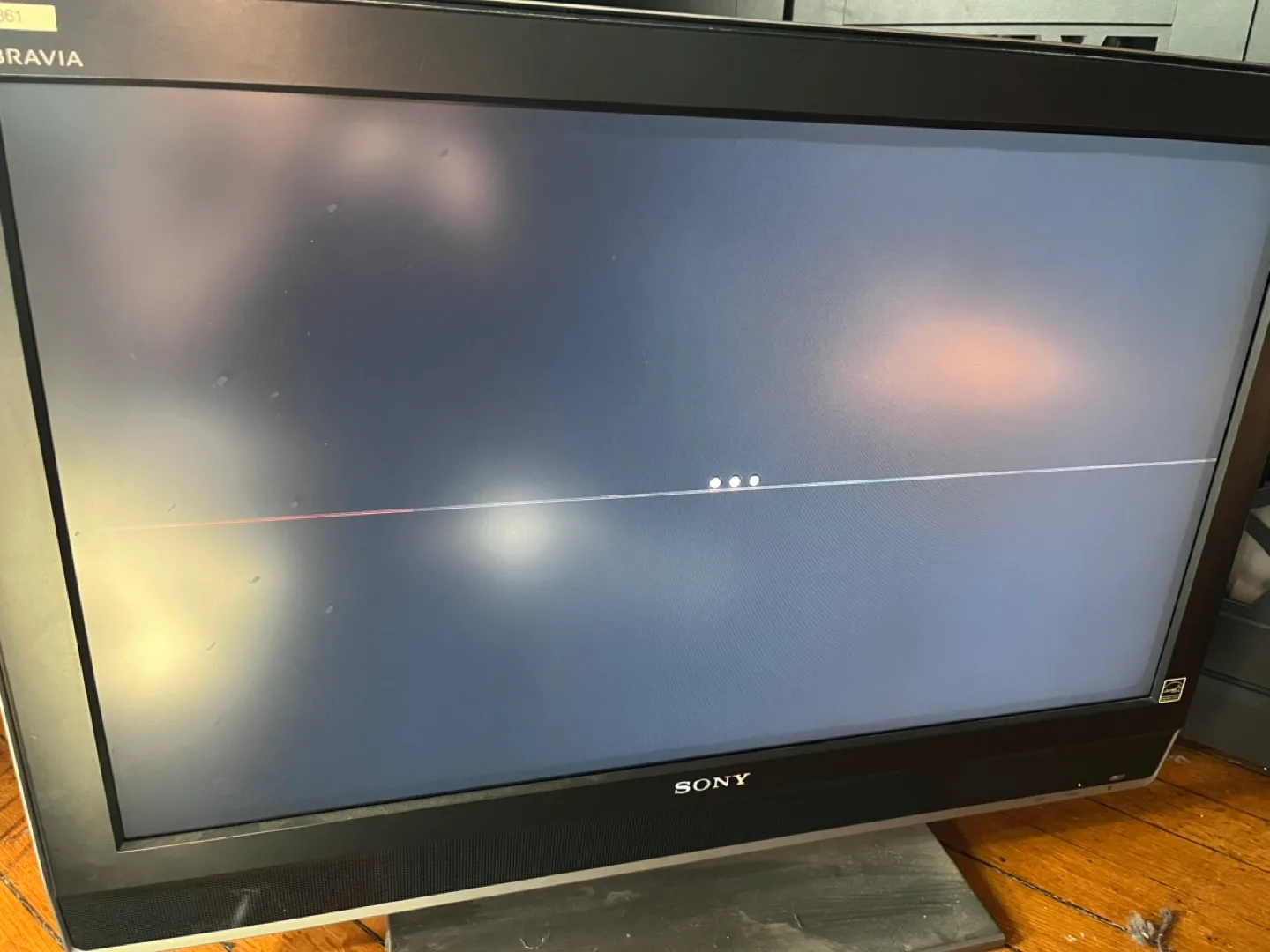 Sony Bravia 32-inch LCD TV image indicator(2)