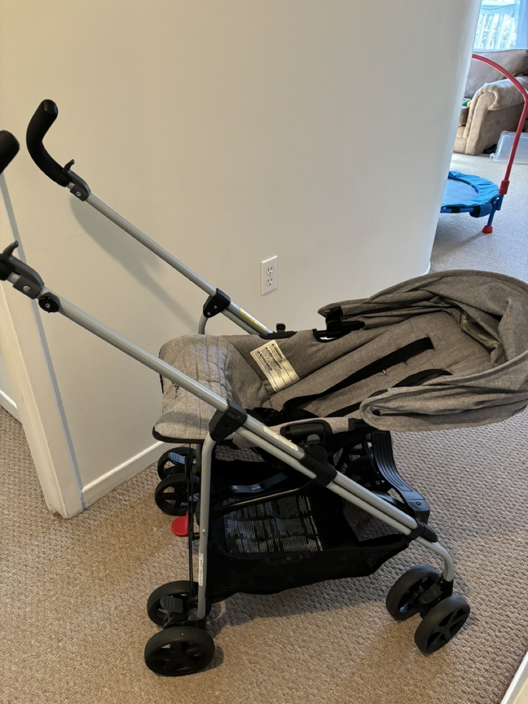Evenflo reversible stroller - photo 5