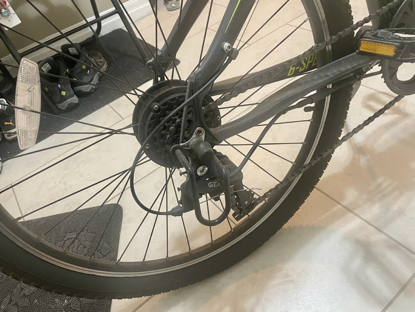 Hyper 36V Electric Assist Mountain Bike 26 inch - photo 4