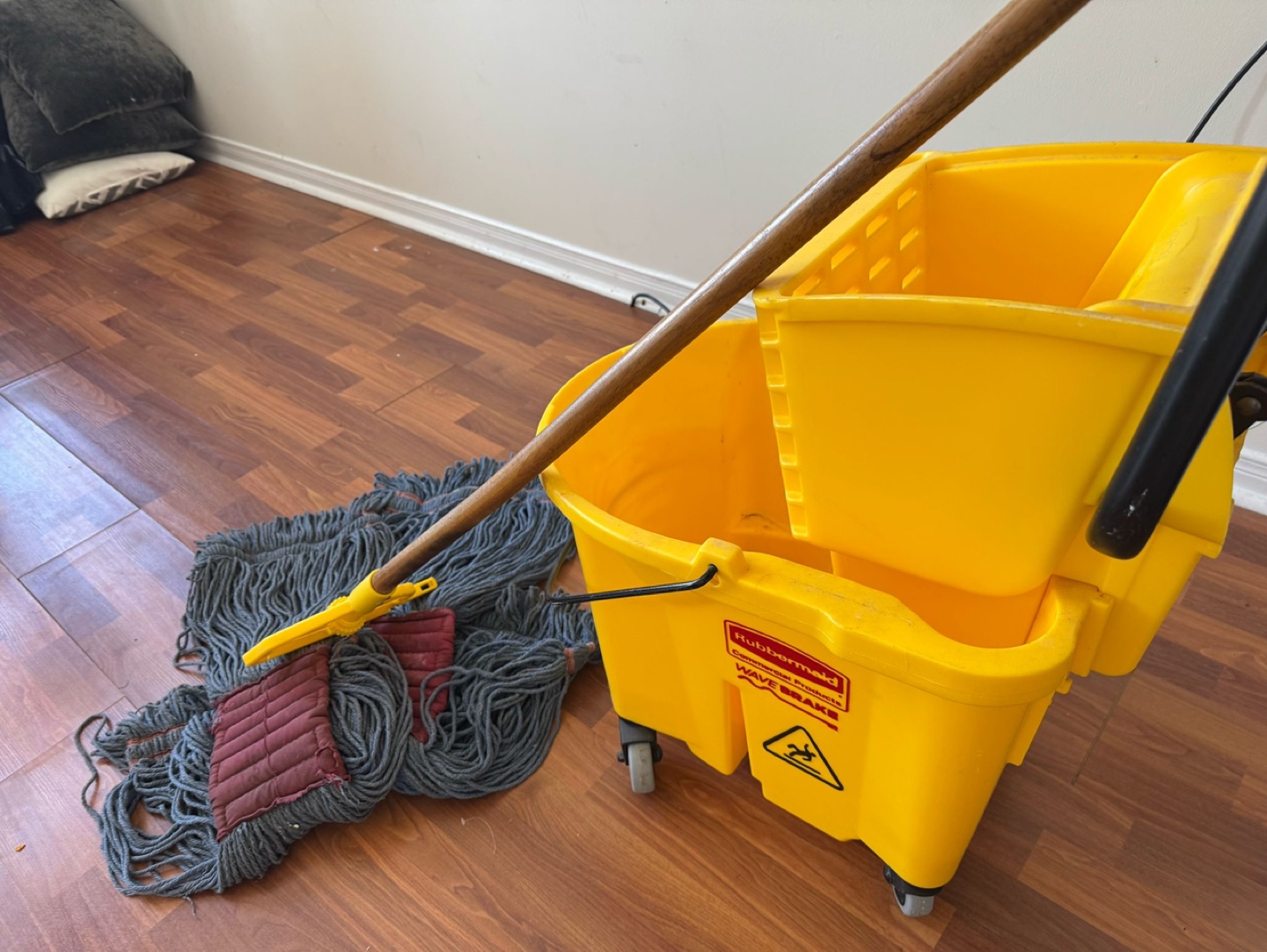 Rubbermaid Commercial Bucket and Mop Set