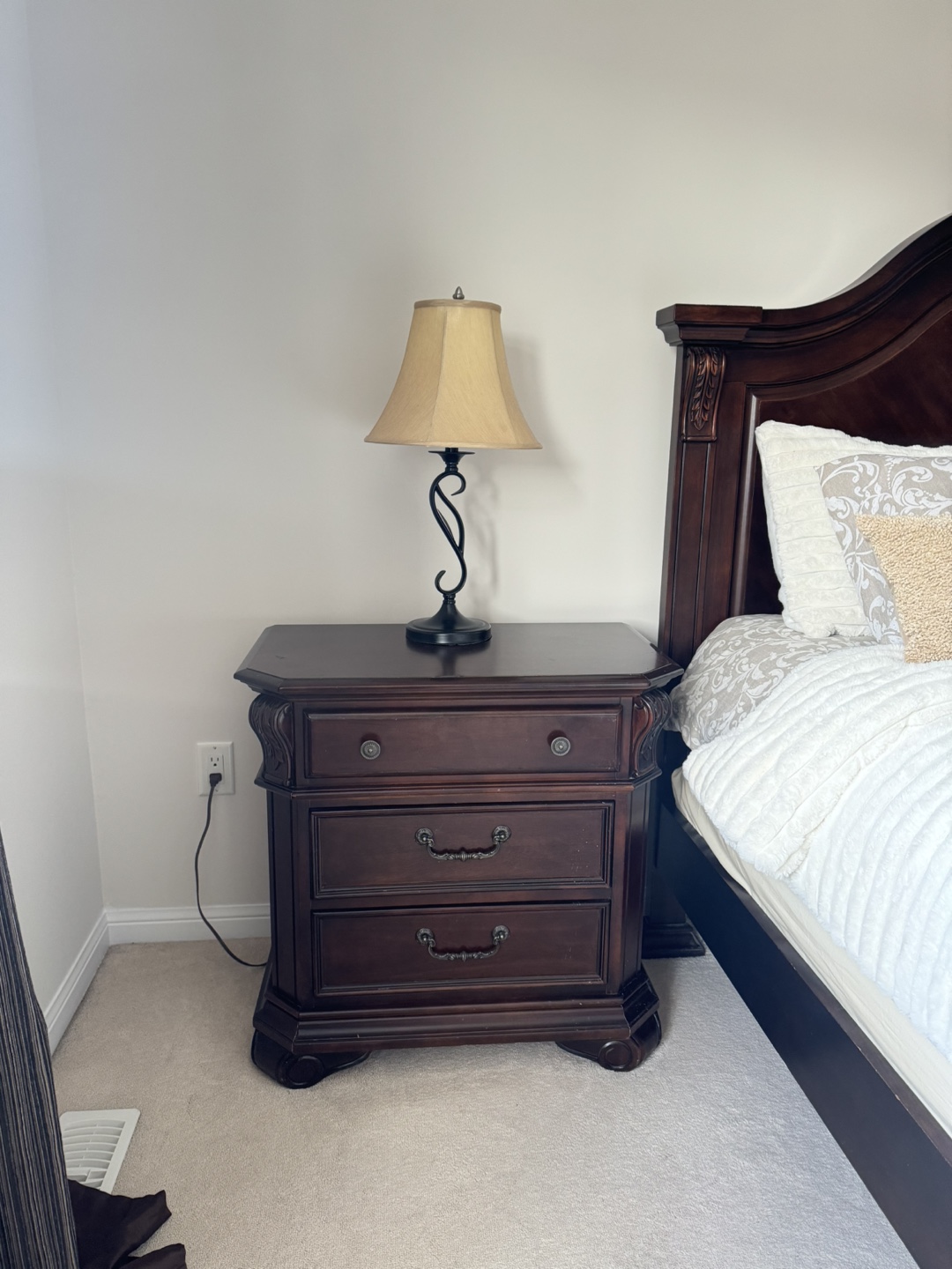 Dark Brown Bedroom Set - Queen Size - photo 4