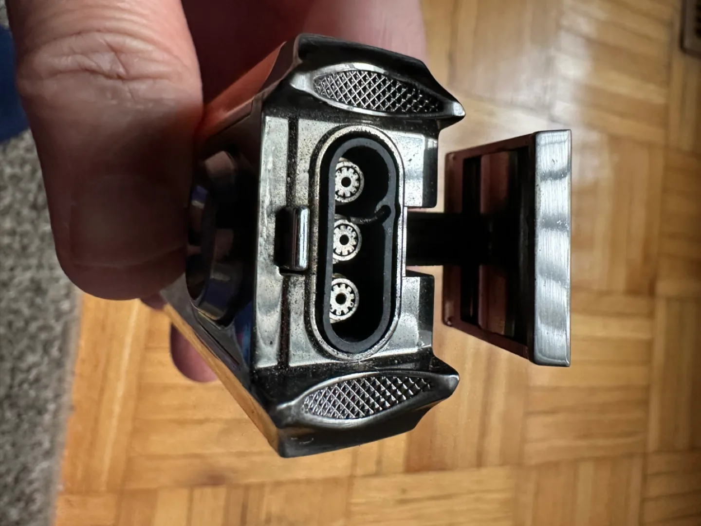 RoenPal Cigar Cutter and Triple Torch Lighter image indicator(2)