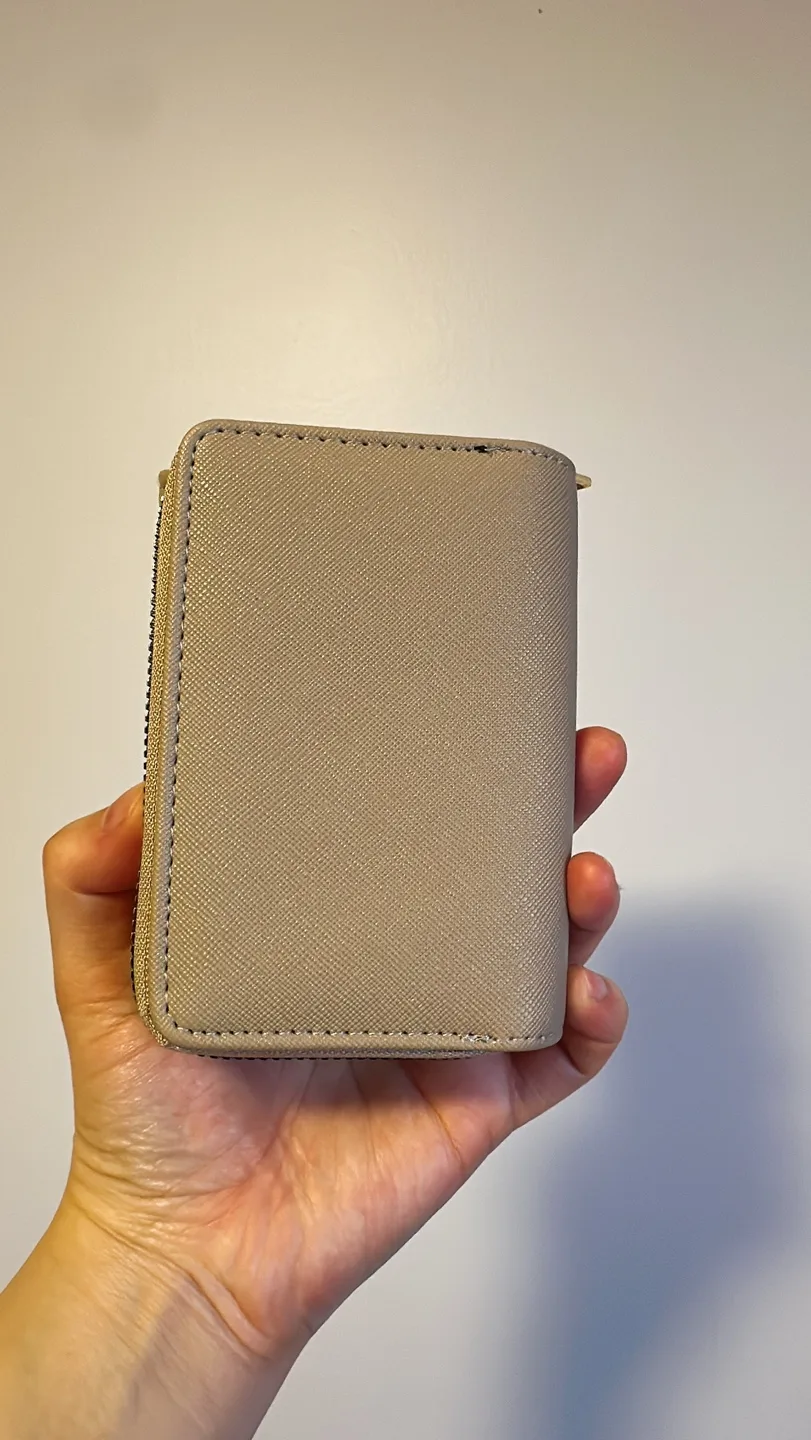 Ardene - Beige Small Envelope Wallet (new) #freecycle image indicator(4)