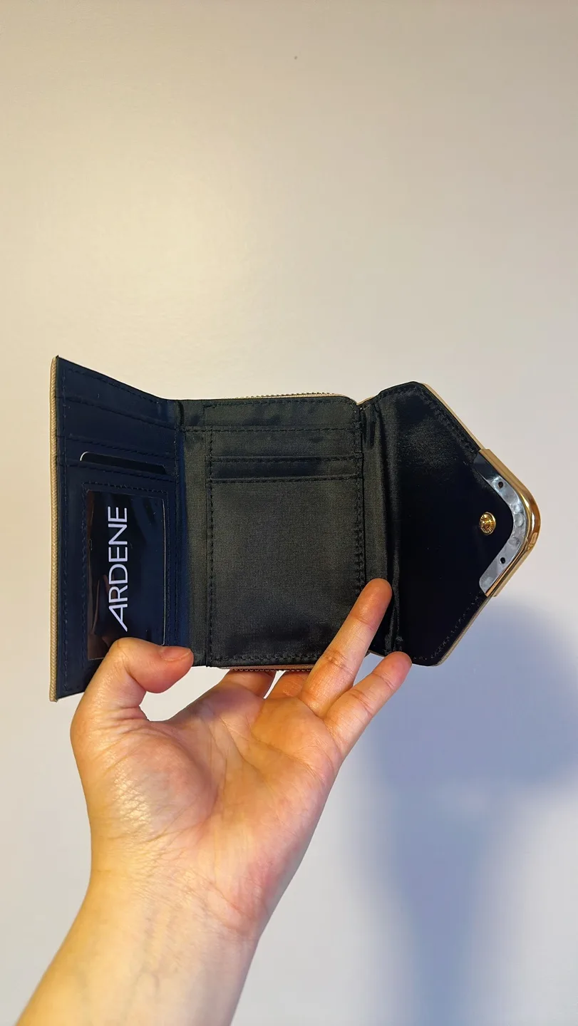 Ardene - Beige Small Envelope Wallet (new) #freecycle image indicator(3)