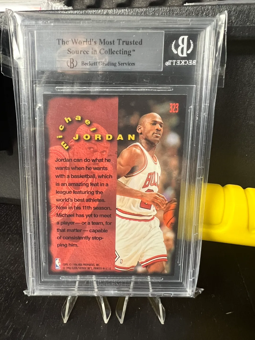 1995-96 Fleer Michael Jordan #323 BGS 8.5 image indicator(2)