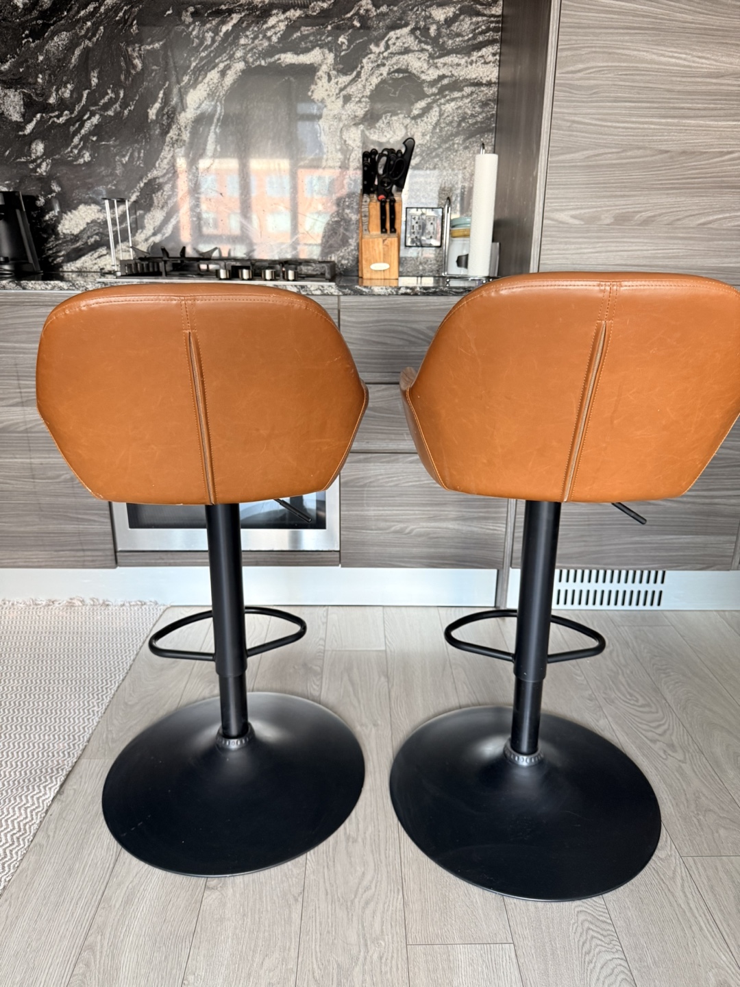 Pair of Brown Leather Bar Stools with Adjustable Height - photo 3