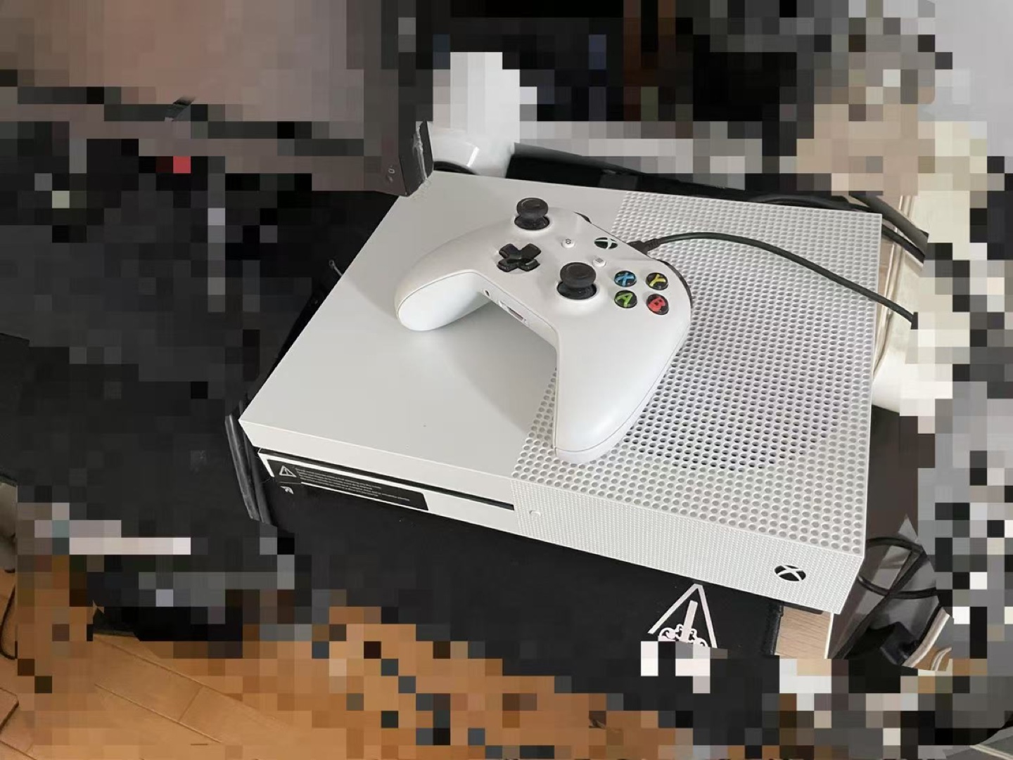 Xbox One s Console - White