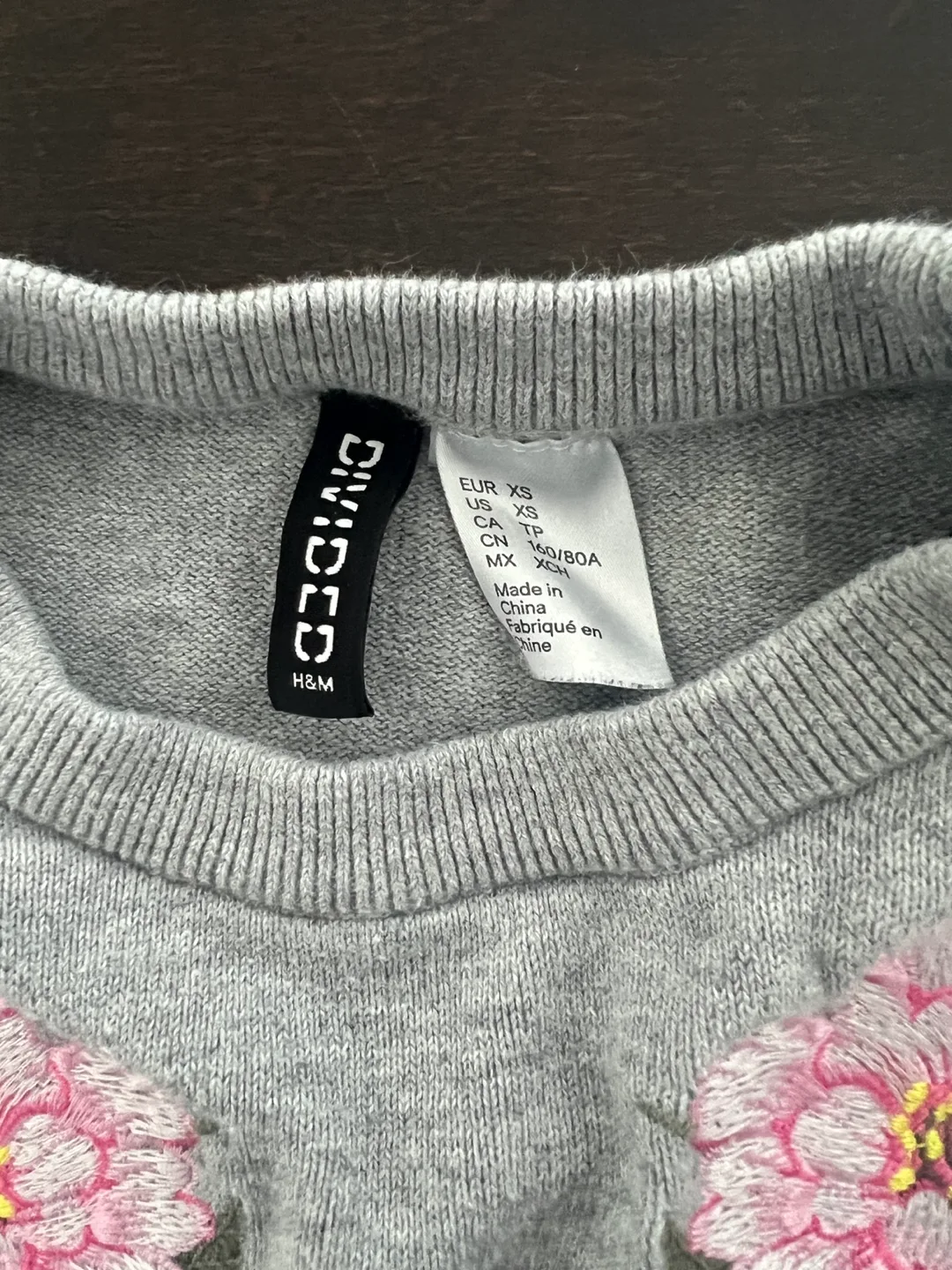 H&M Grey Floral Embroidered Sweater - Size XS image indicator(2)