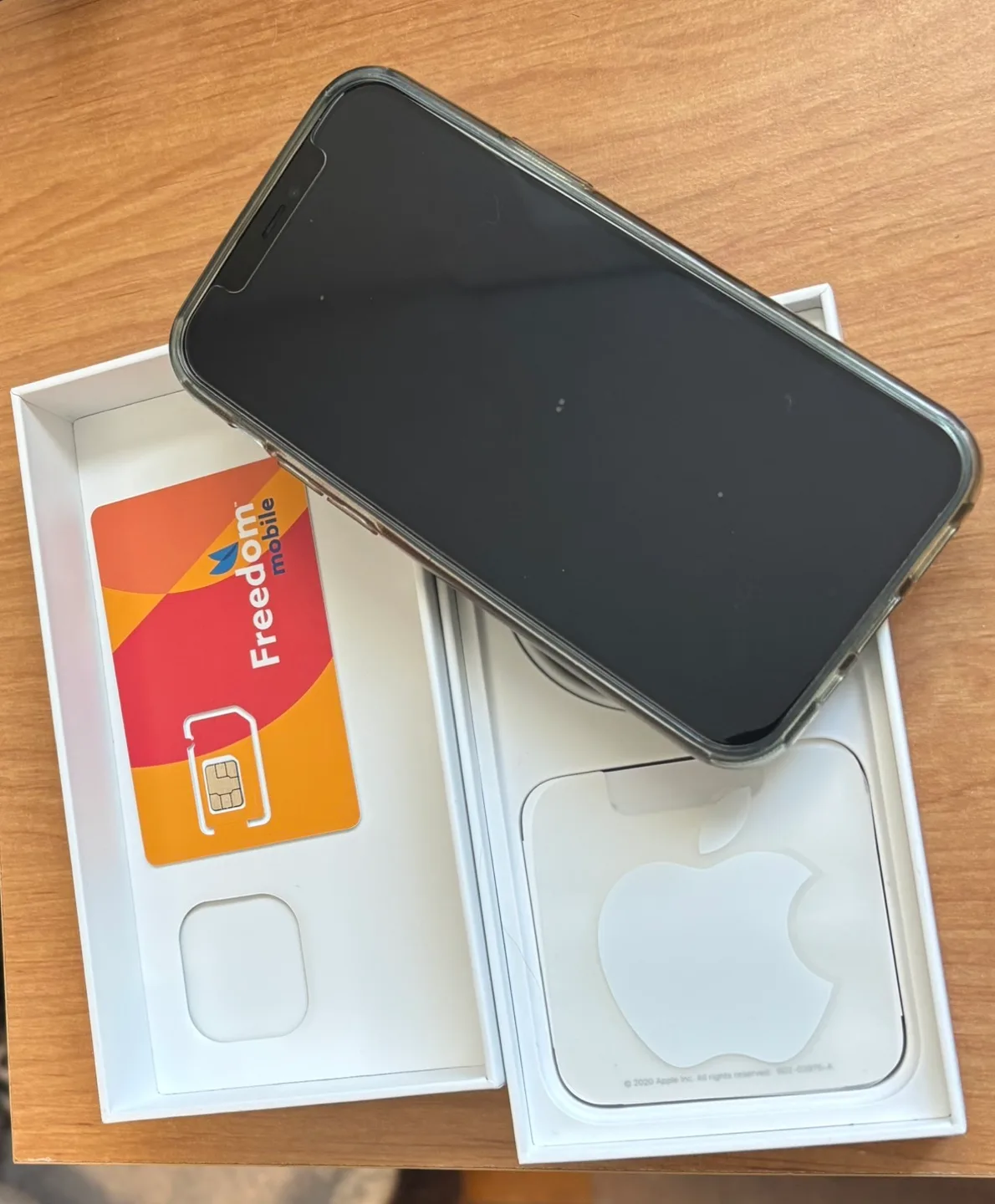 Mint Condition Apple iPhone 12 Unlocked image indicator(2)