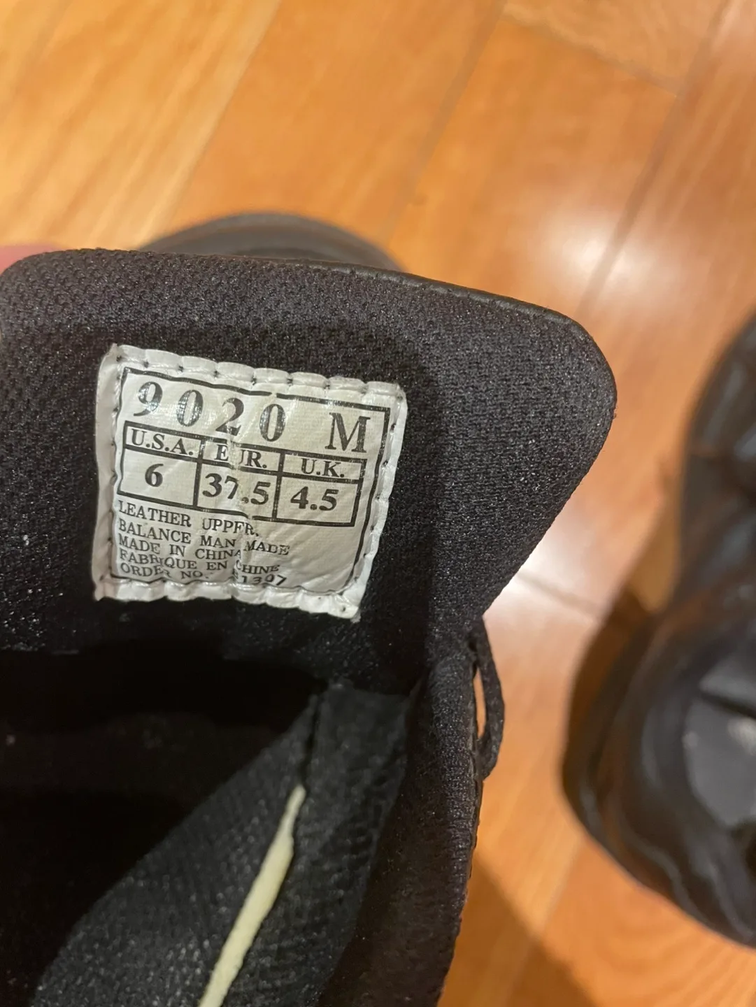 Free! Women Work Shoes Size 6 image indicator(3)