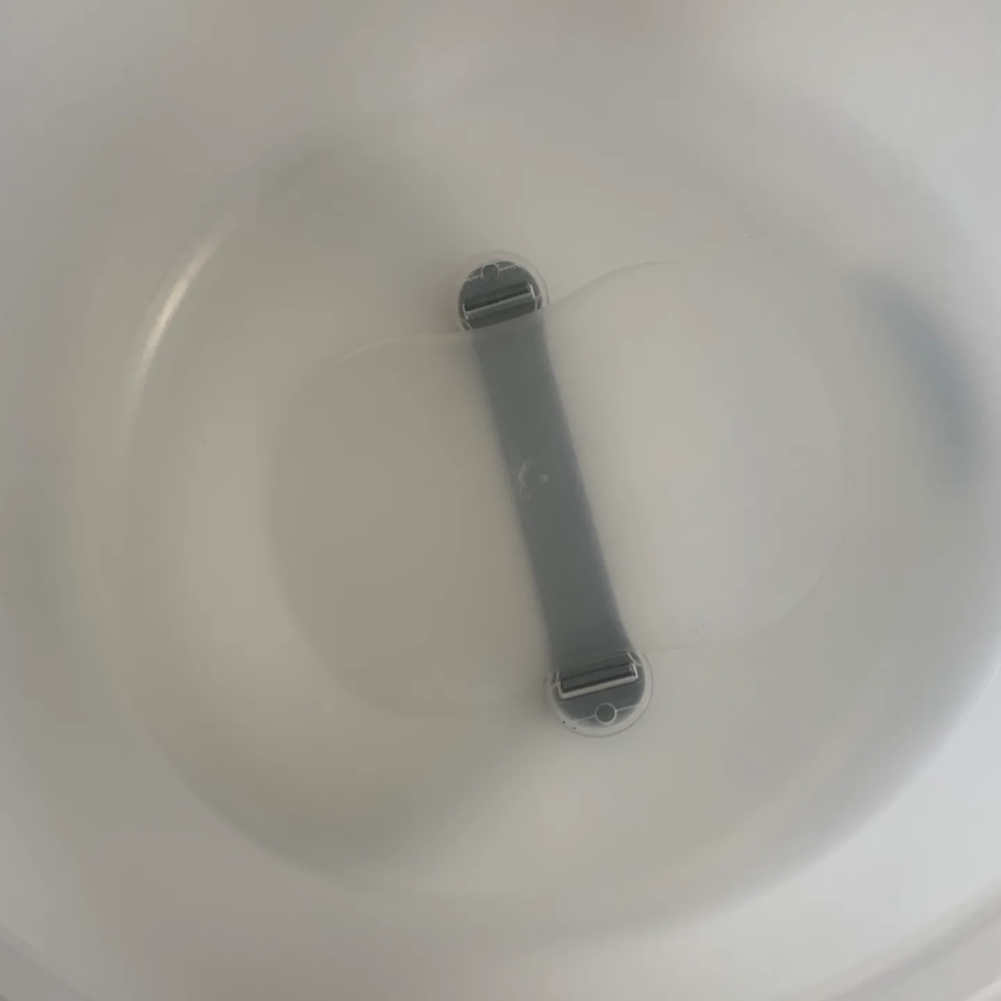 Sturdy Cake/Dessert Carrier with Handle image indicator(4)