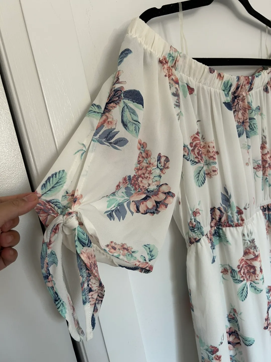 ARDENE Floral Off-the-Shoulder Mini Dress - Size Large image indicator(4)