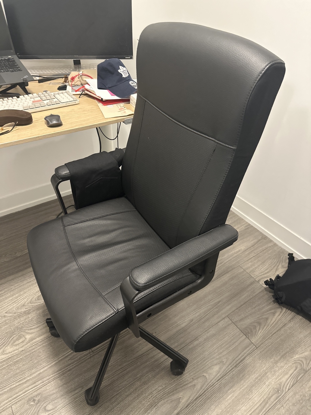 Black Office Chair with Armrests