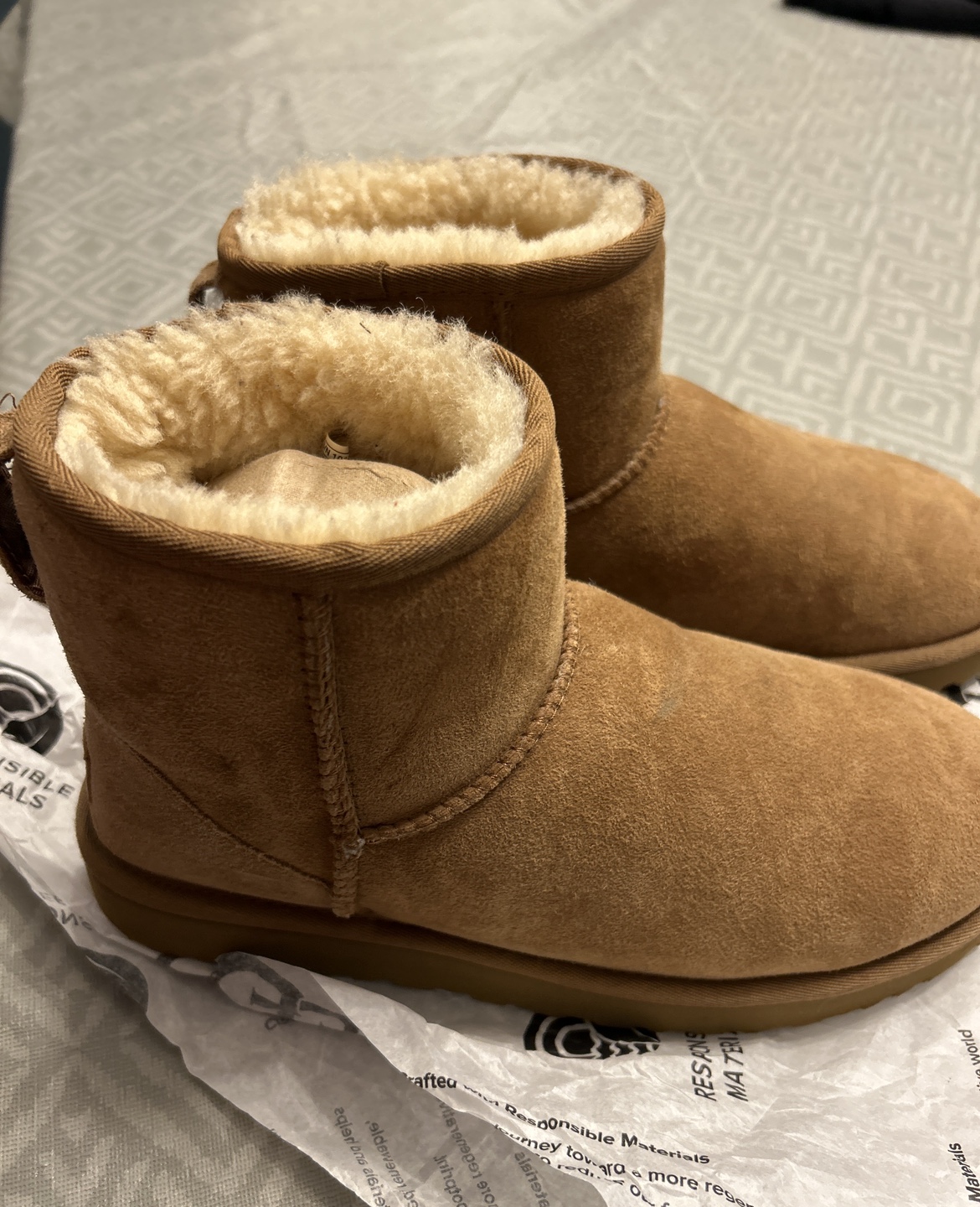 UGG Mini Bailey shearling lined Boots - photo 3