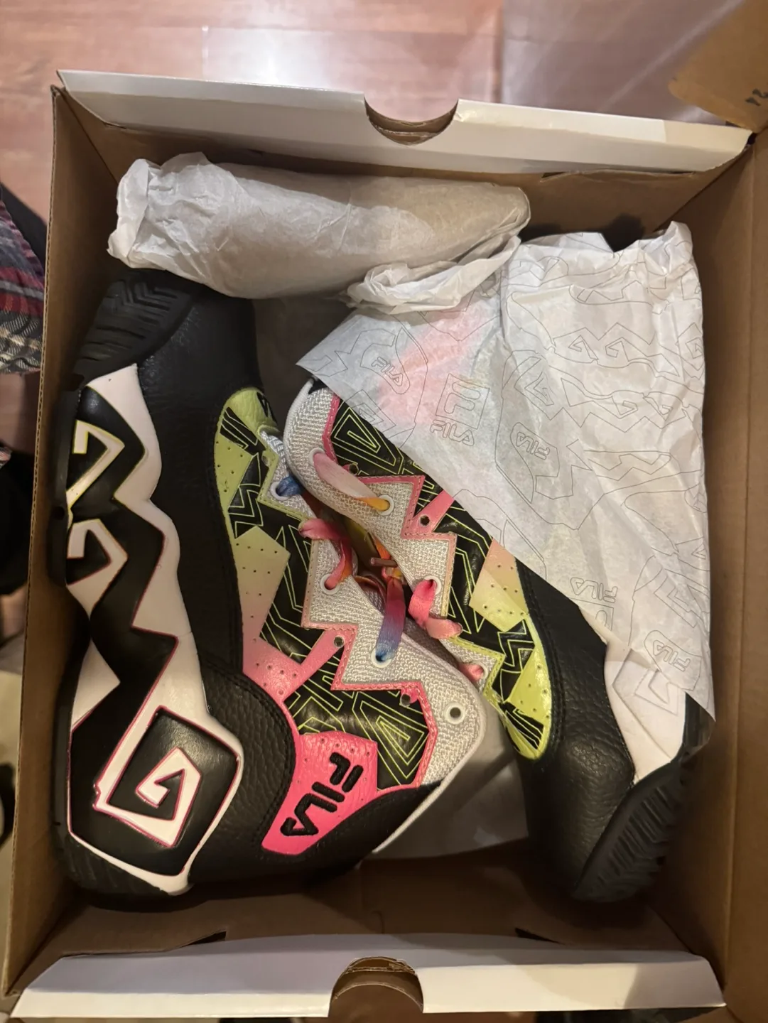 Fila Kids' Grant Hill 2 Sneakers - Size 5.5 image indicator(2)