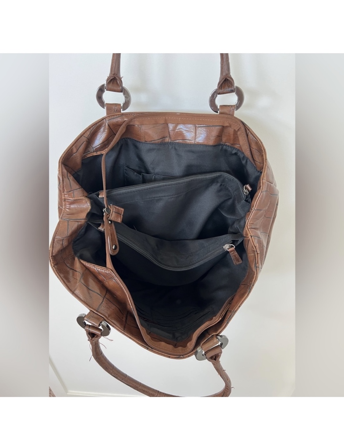 Red Carpet Collection - large brown leather tote - photo 3