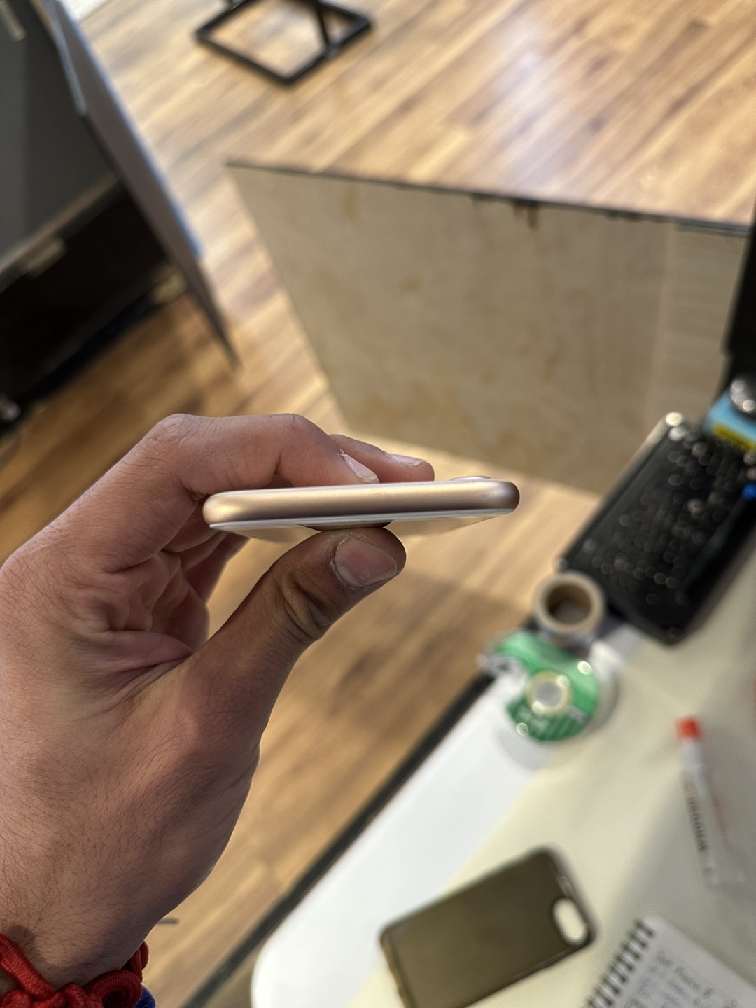 iPhone 8 - photo 4