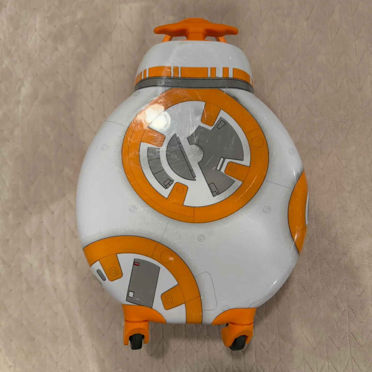 Disney Store Star Wars BB-8 Hard Shell Rolling Luggage Carry-On image indicator(7)
