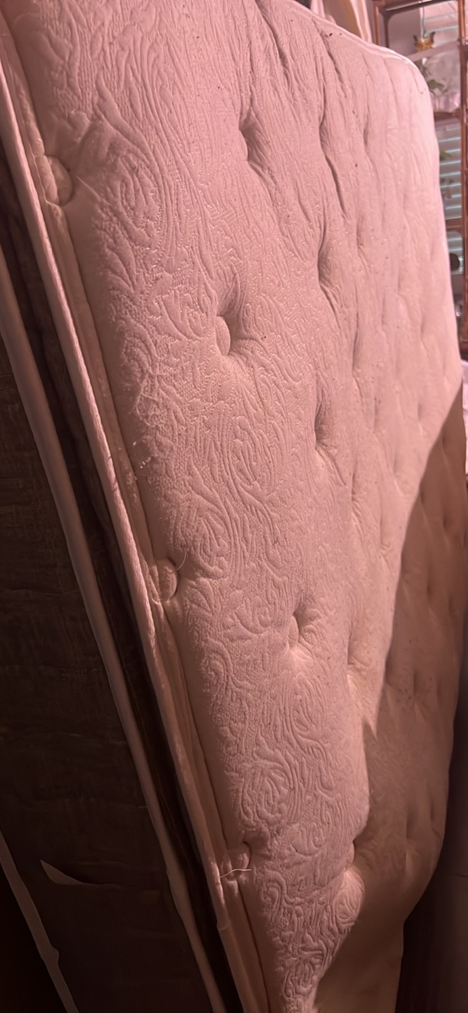 Folding Metal Frame queen frame and queen mattress - photo 3
