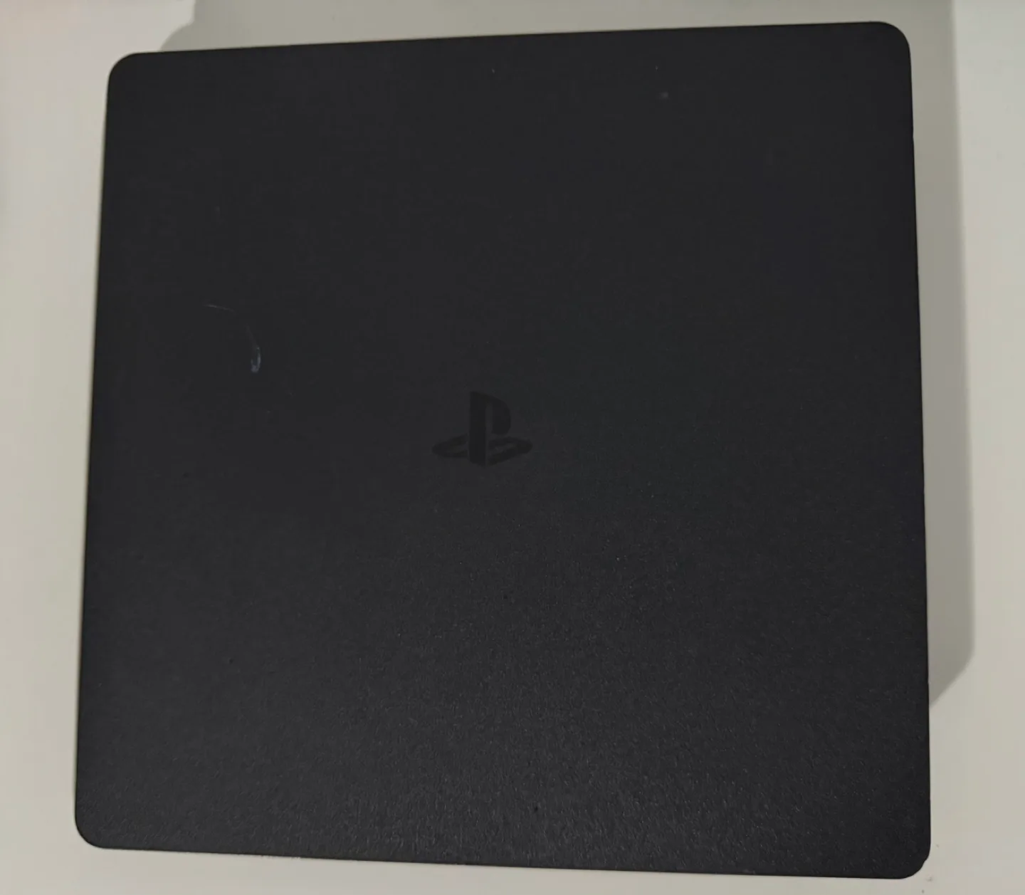 PS4 Slim Console with Controller image indicator(4)