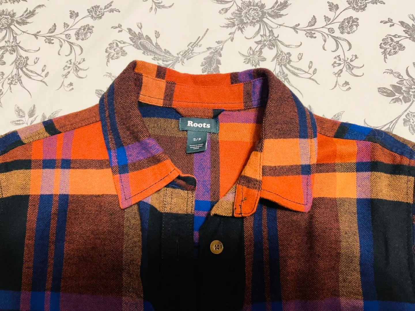 Roots Flannel Shirt - Size Small image indicator(2)
