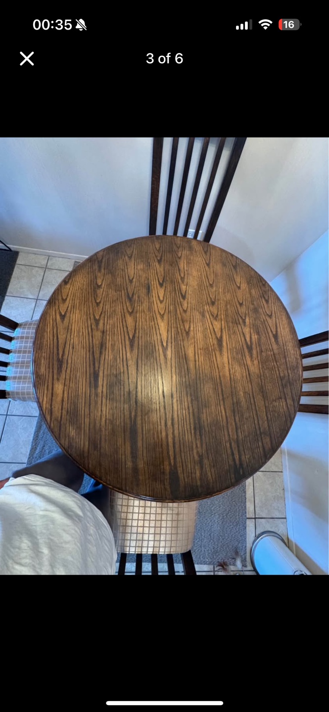 Round dining table and four chairs - photo 3