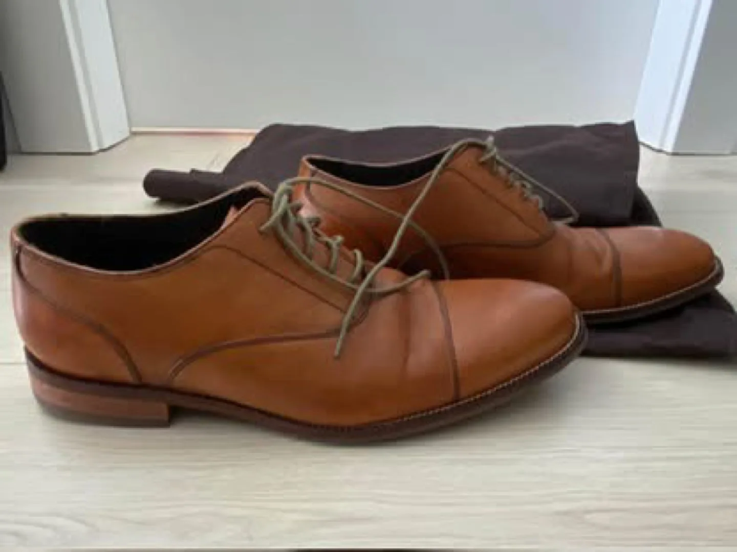 Cole Haan Men's Brown Leather Oxfords M8.5 image indicator(5)