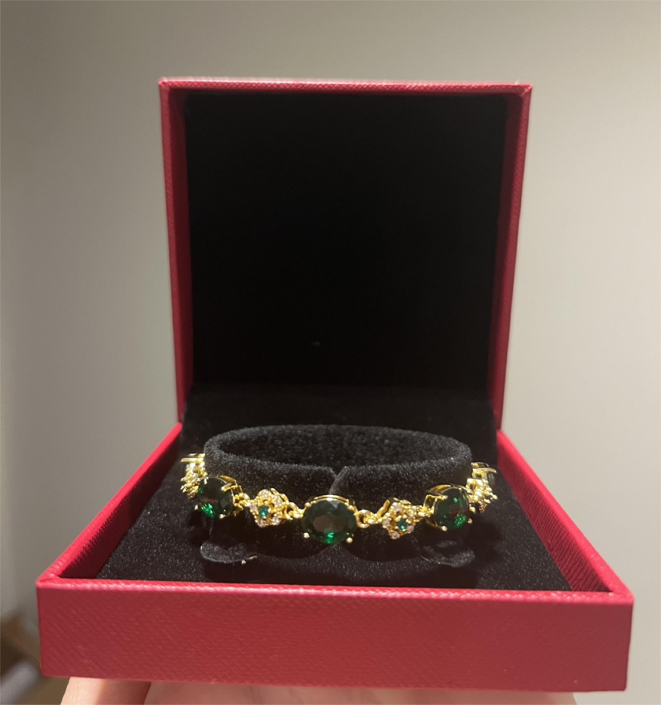 Elegant Gold Plated Emerald Green bracelet - photo 2