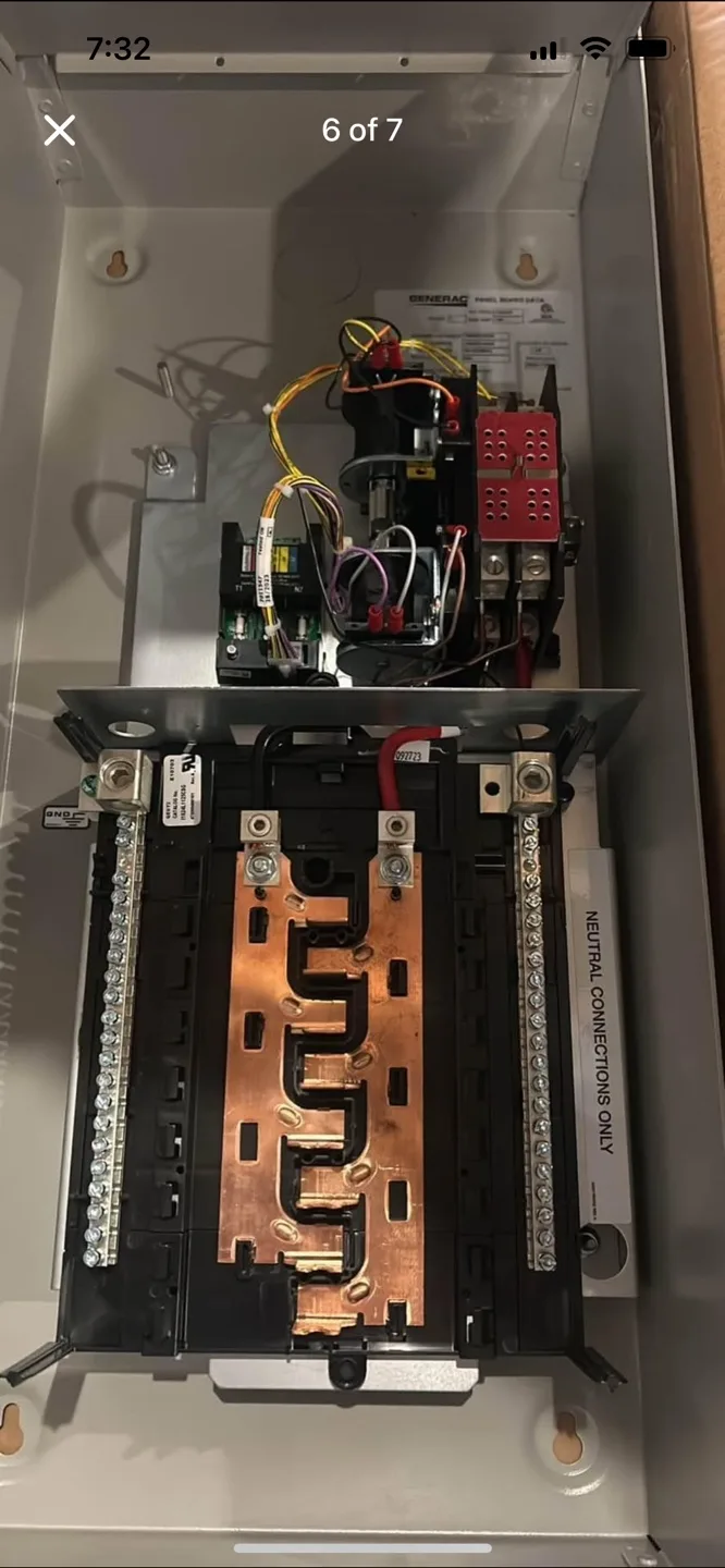 Generac RXG16EZA3 16-Circuit 100 Amp Automatic Transfer Switch image indicator(3)