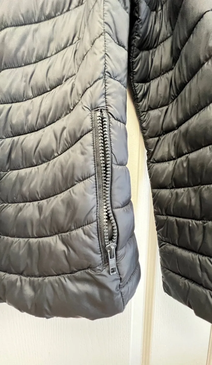 GAP packable puffer jacket image indicator(6)
