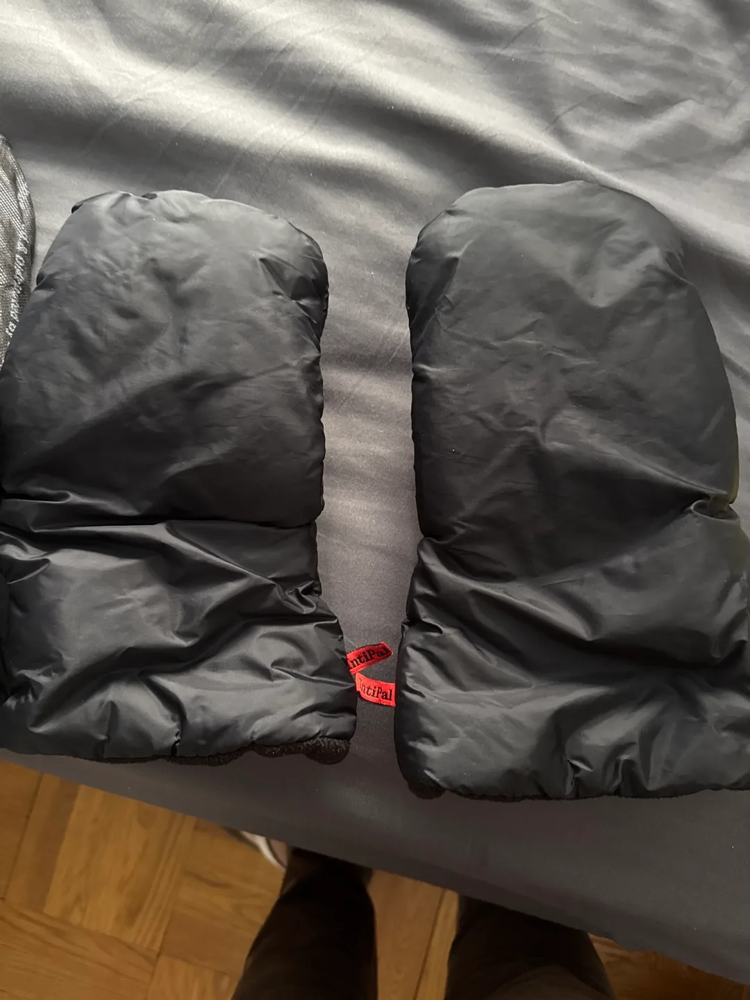 Stroller gloves image indicator(2)