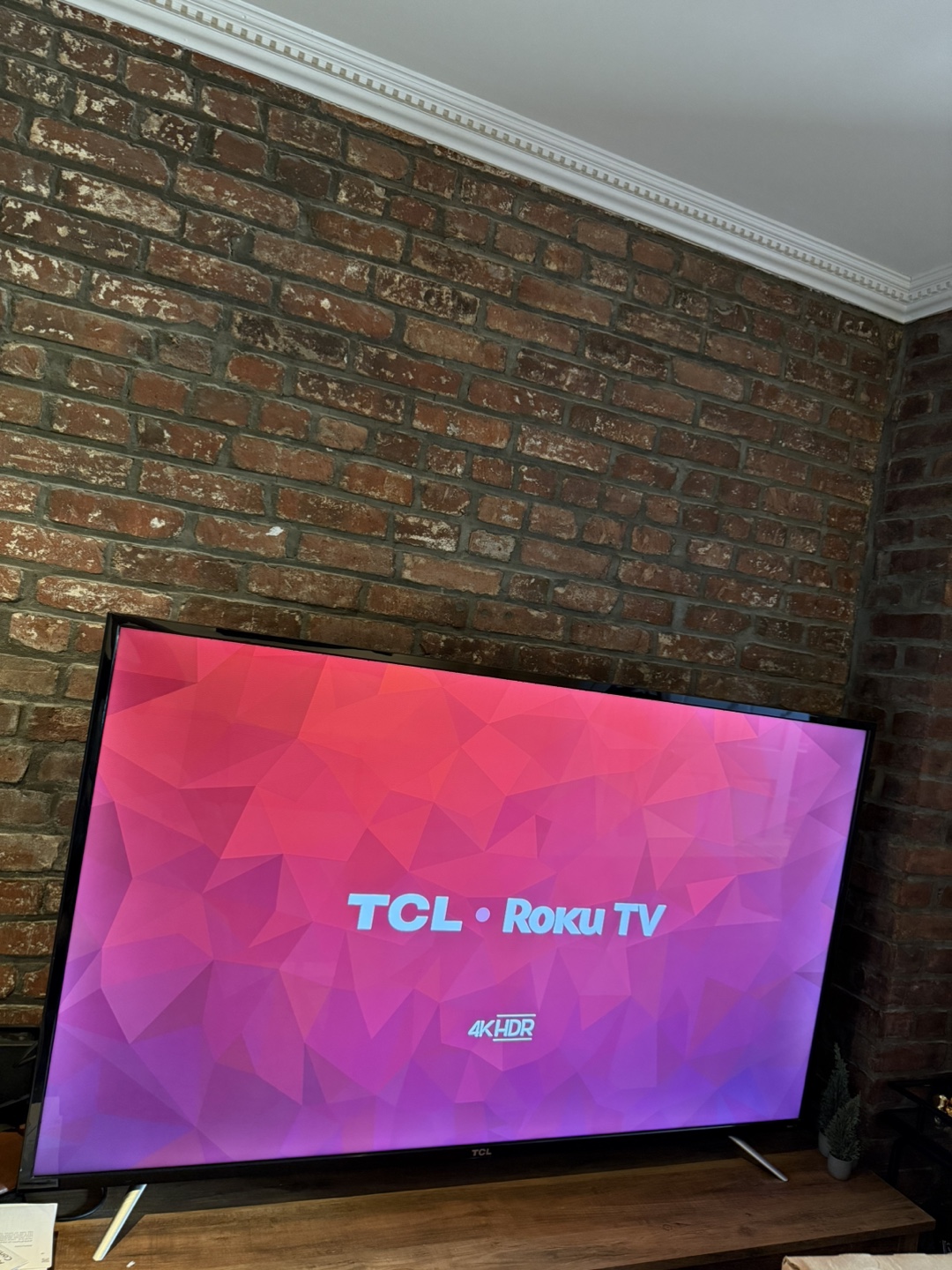 TCL Roku TV 4K HDR Smart TV - photo 3