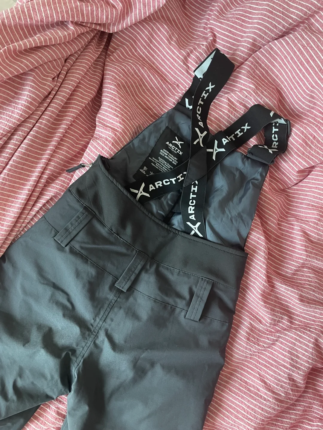 ARCTIX Women's Traverse Snowboard Bib - S image indicator(2)