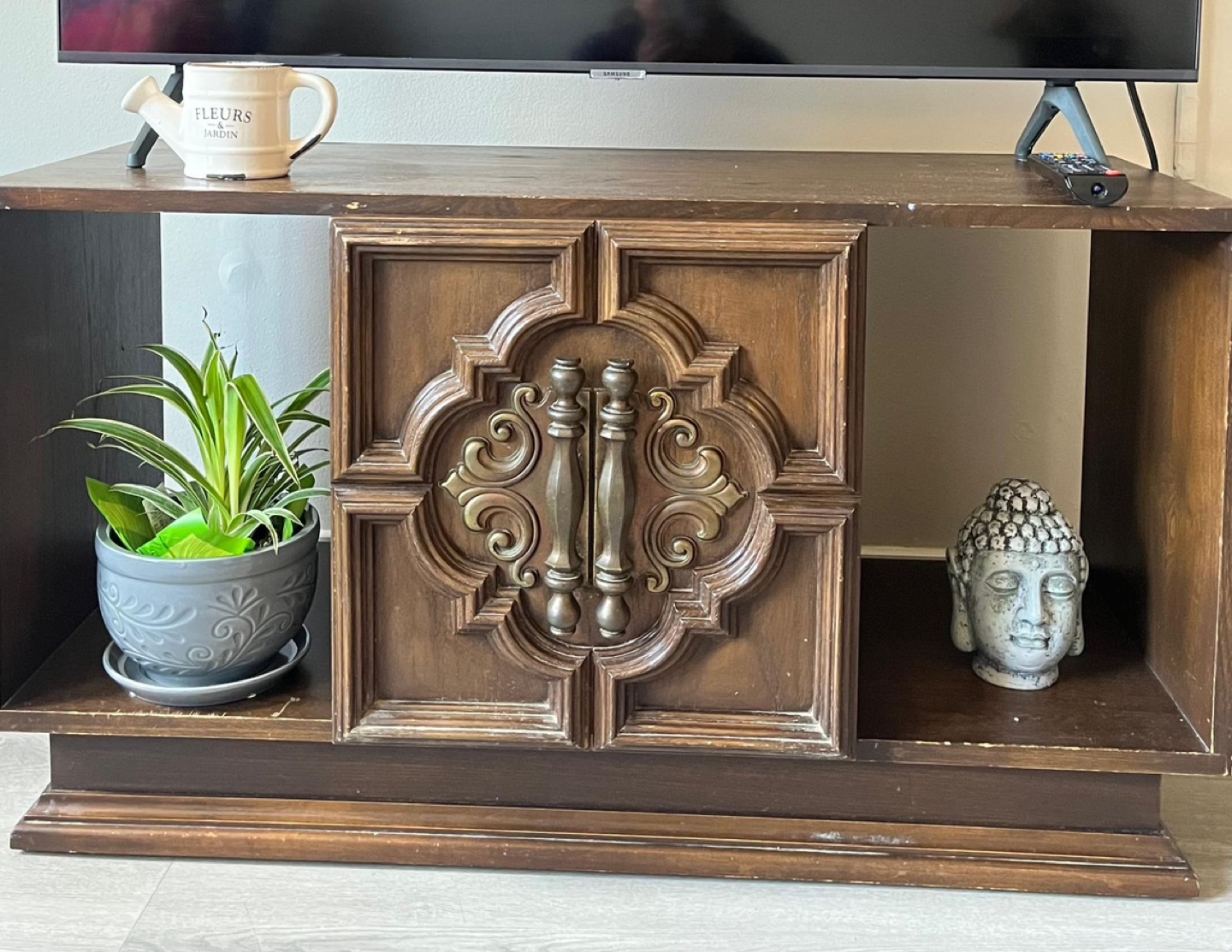 Vintage Wood TV Stand with Intricate Carving - photo 2