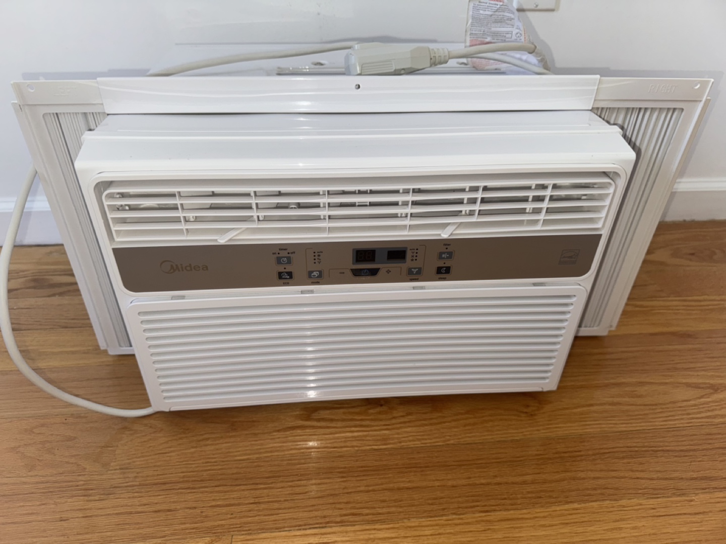Midea Window Air Conditioner - photo 5