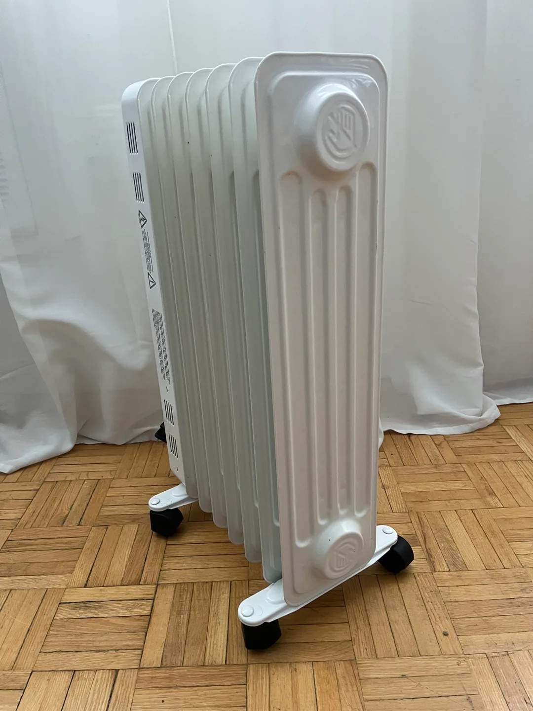 NOMA Oil-Filled Radiator Heater image indicator(3)