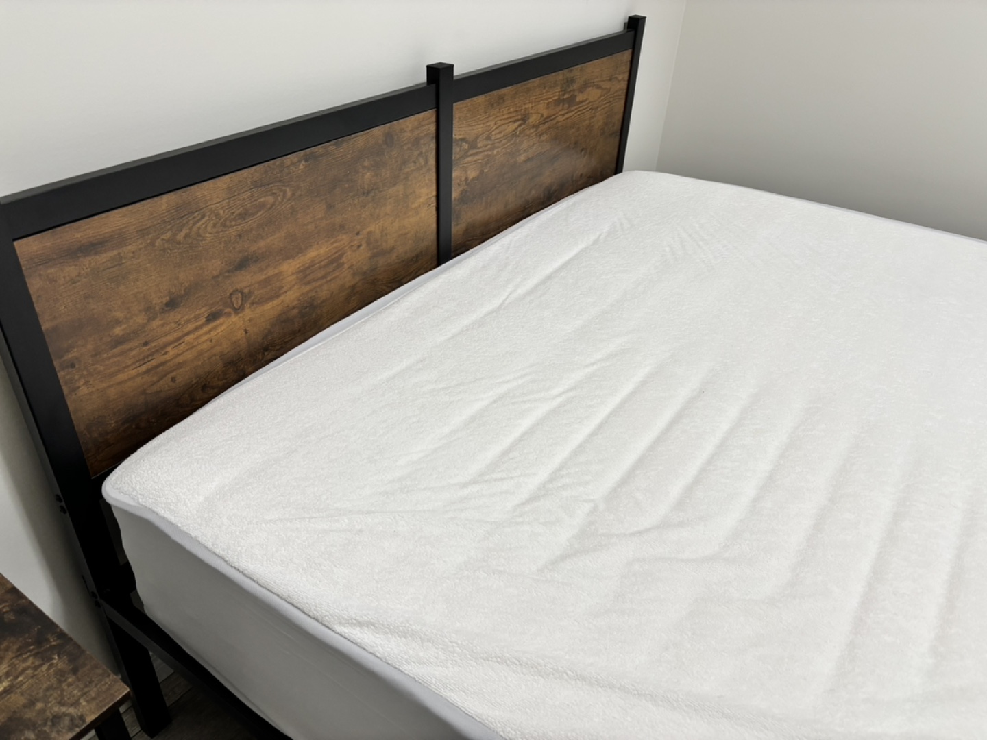 Queen Size Metal Bed Frame and Mattress with Nightstand - photo 3
