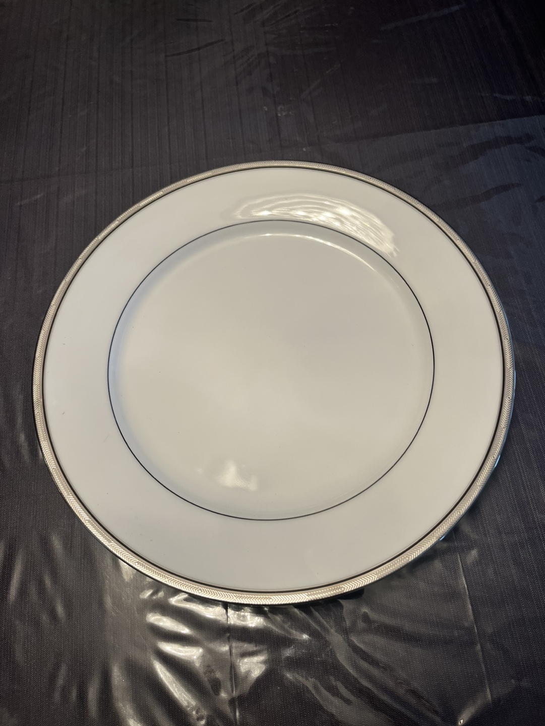 Noritake Renwick Platinum Dining Each $60(Set of 12) - photo 2