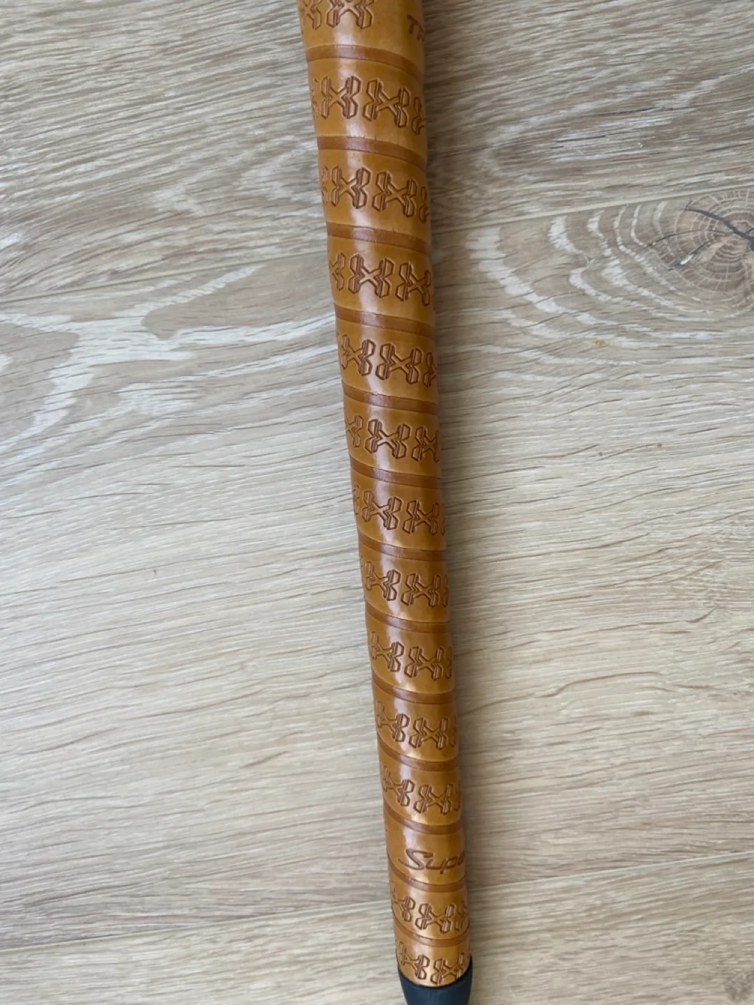 TaylorMade 9.5* Titanium 683r Driver  Evolution II Shaft image indicator(3)