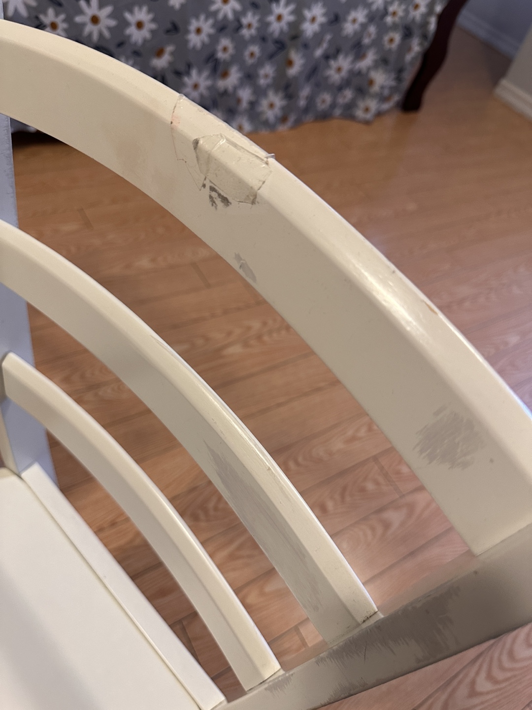 Pair of off-white Ikea wooden chairs - photo 4