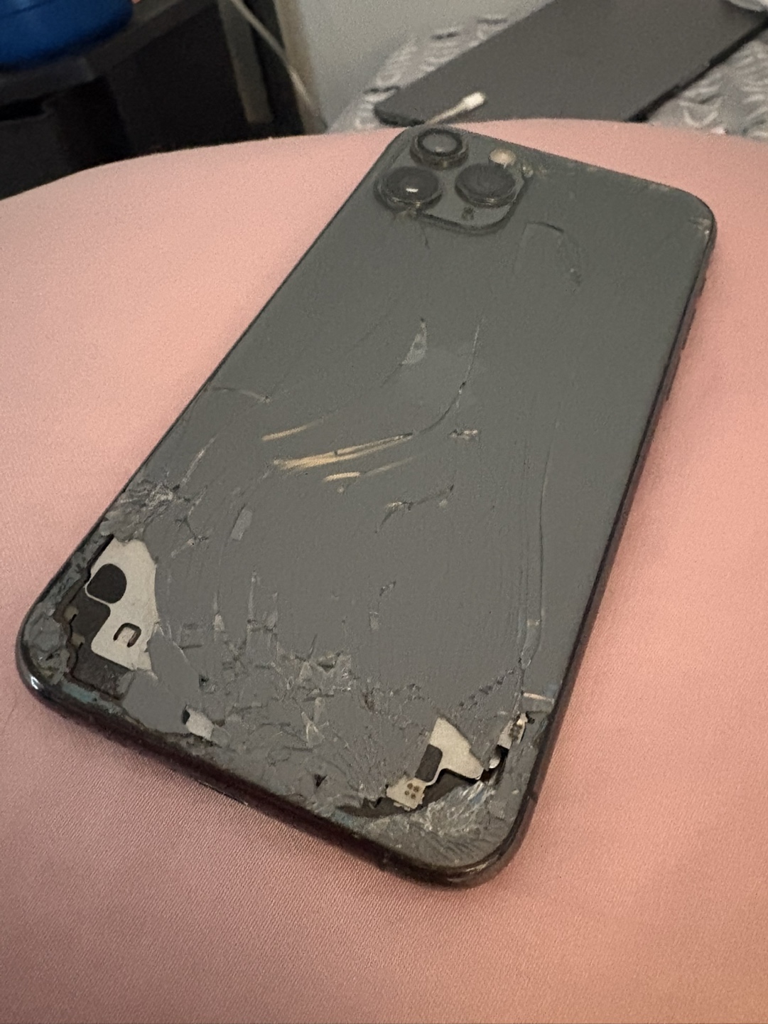 iPhone 11 Pro 512 go - photo 2